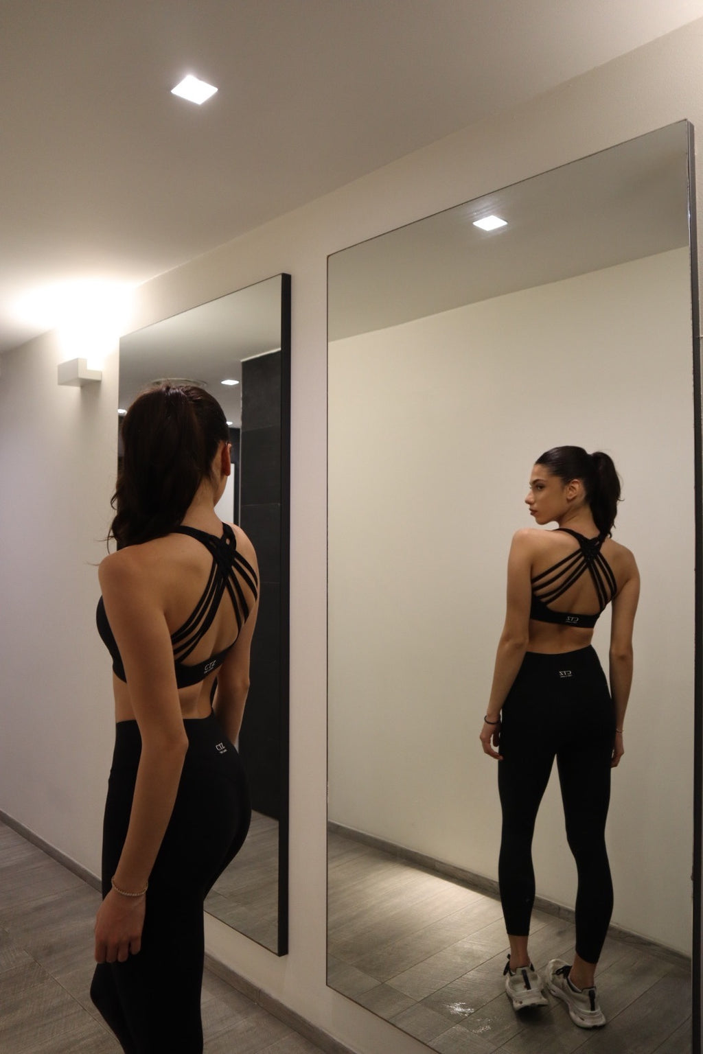 Black leggings