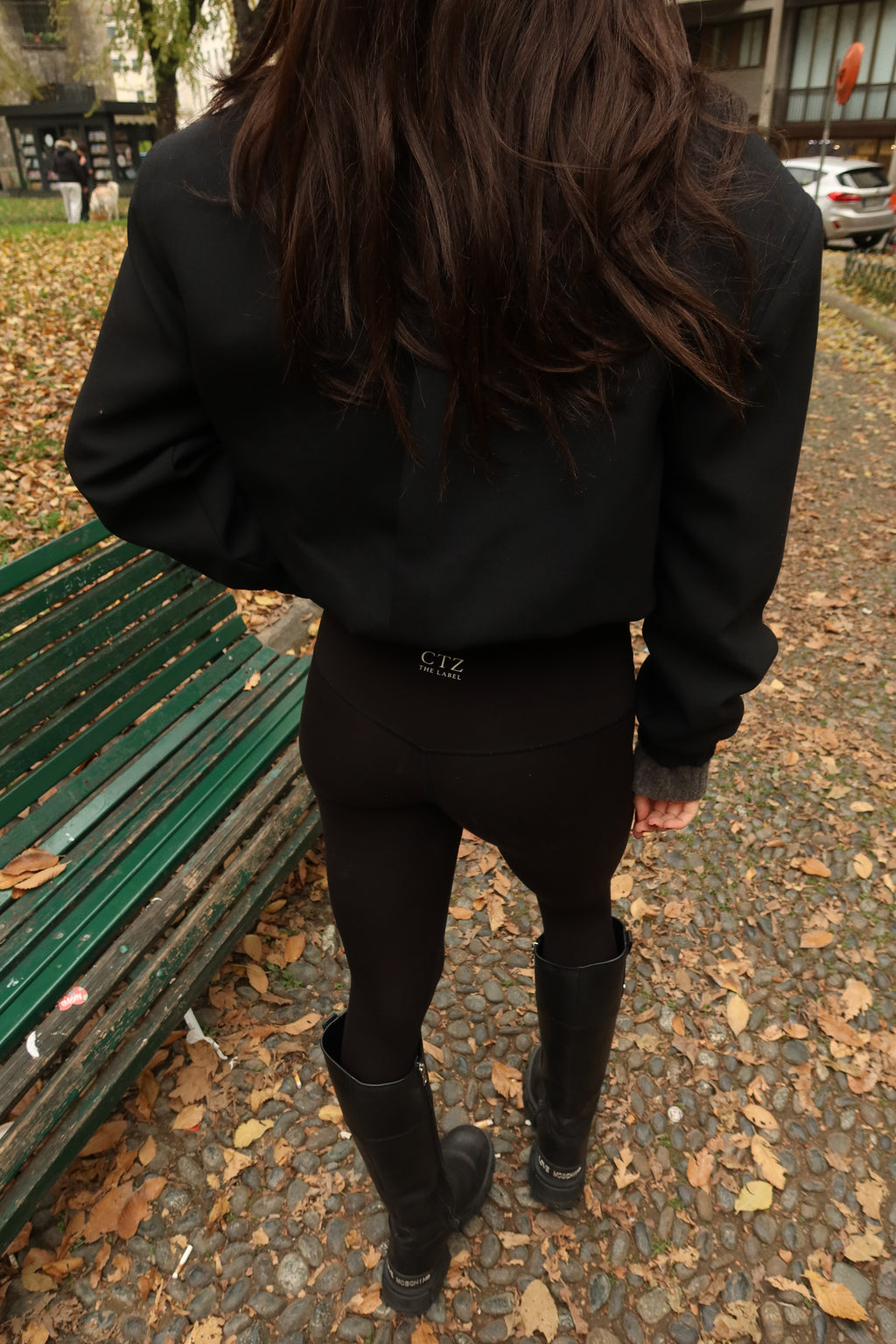 Black leggings